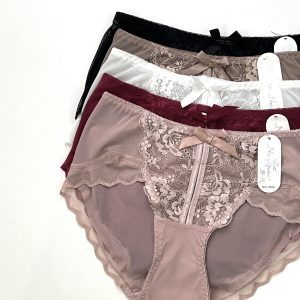 شورت گیپور قهوه‌ای دخترانه با تور مشکی و سفید کد 2209 - مایسا شاپ